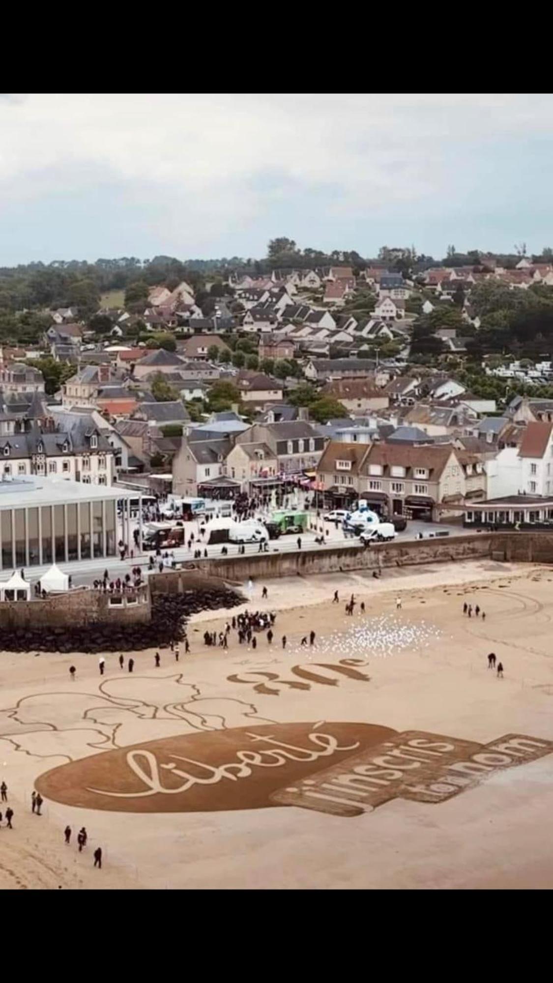 Vue Mer A Arromanches Exteriör bild